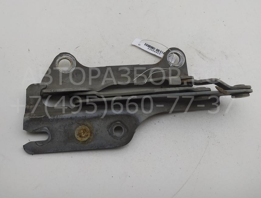 Петля капота правая