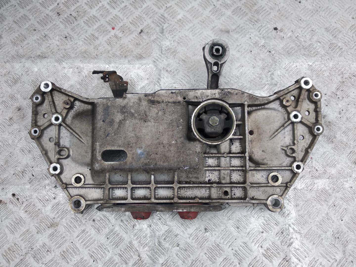 Балка подмоторная