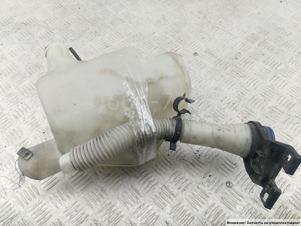 Бачок омывателя лобового стекла