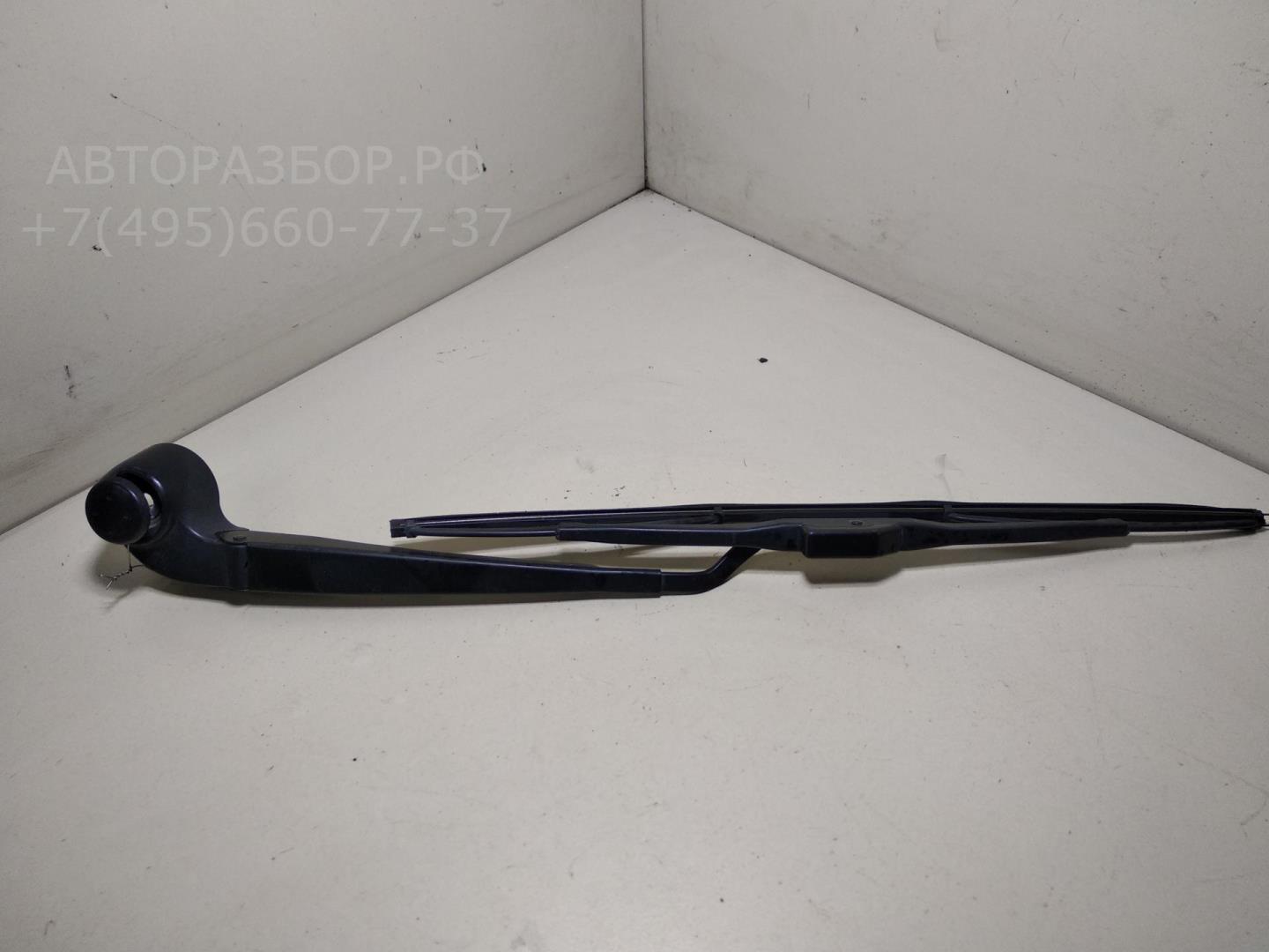 Поводок стеклоочистителя заднего