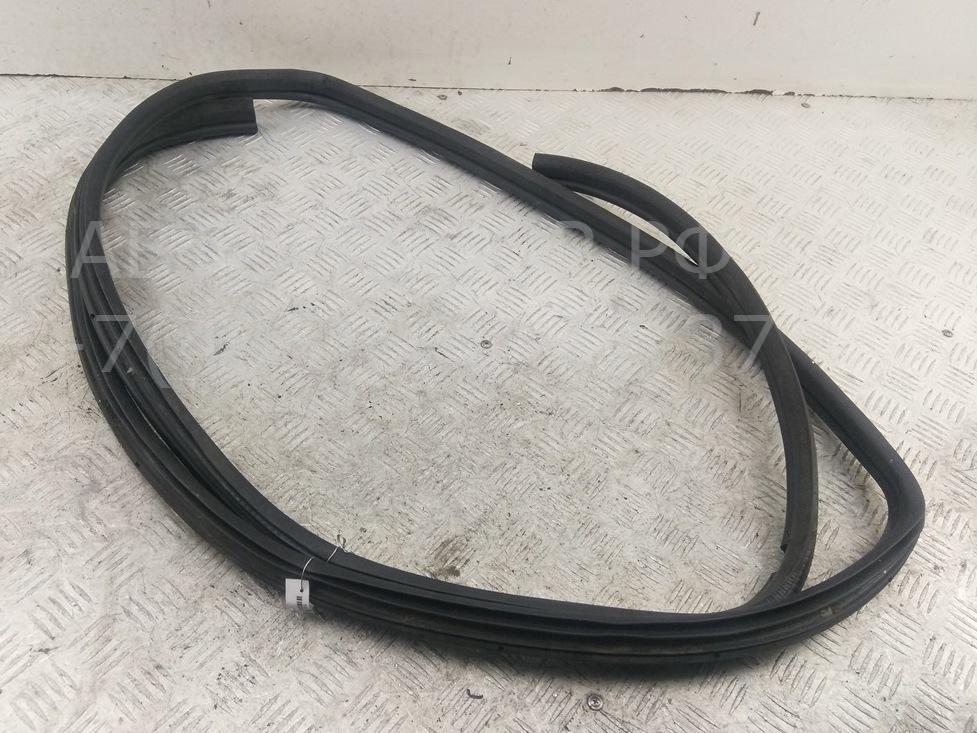 Уплотнитель двери