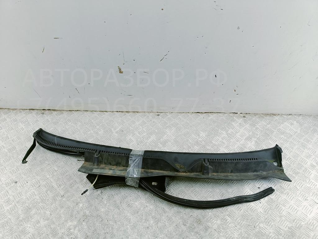 Решетка стеклоочистителей (Жабо)