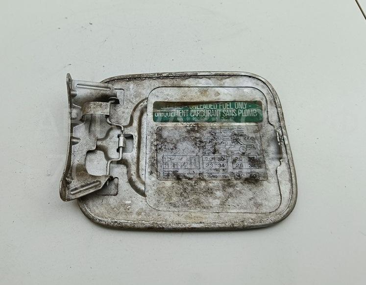 Лючок бензобака