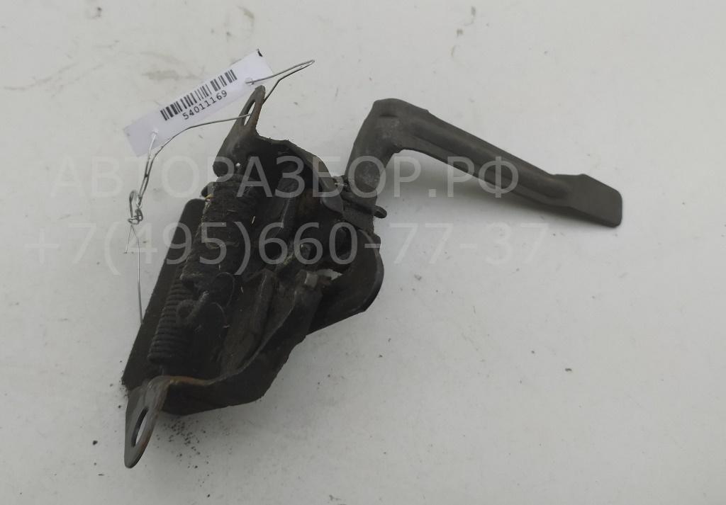 Замок капота