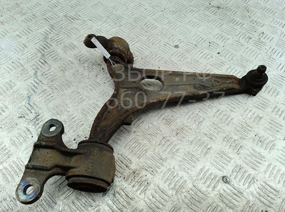 Рычаг передний правый