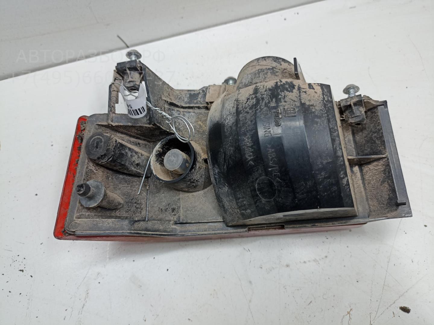 Отражатель в бампер задний правый