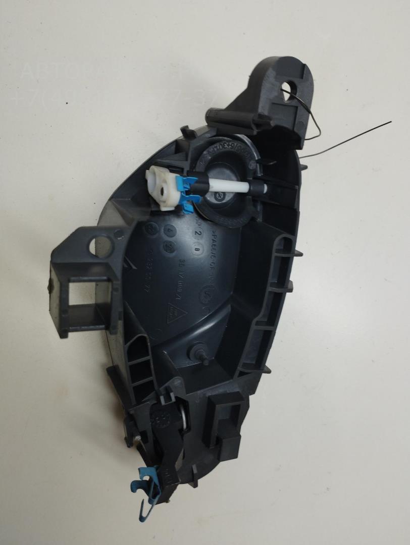 Ручка двери передней внутренняя левая