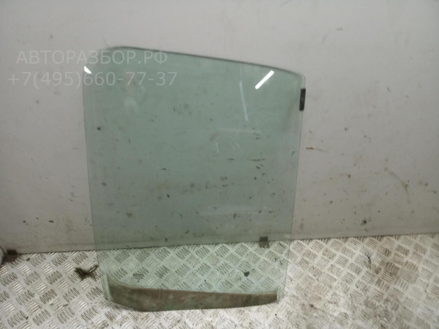 Стекло двери передней правой