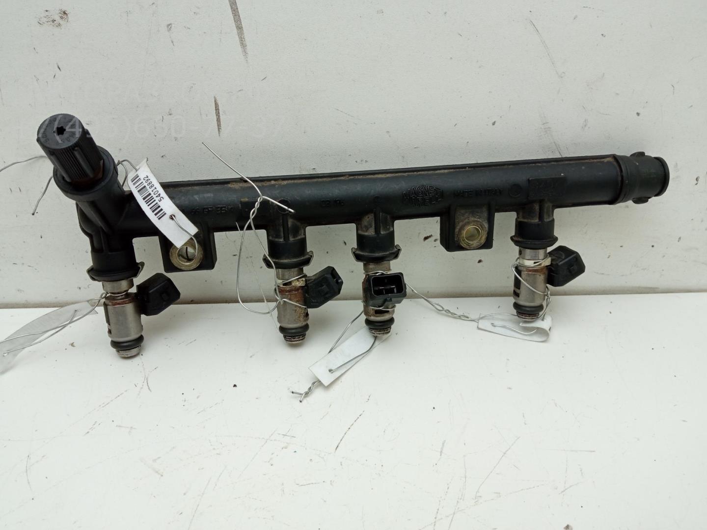 Рейка топливная (рампа)