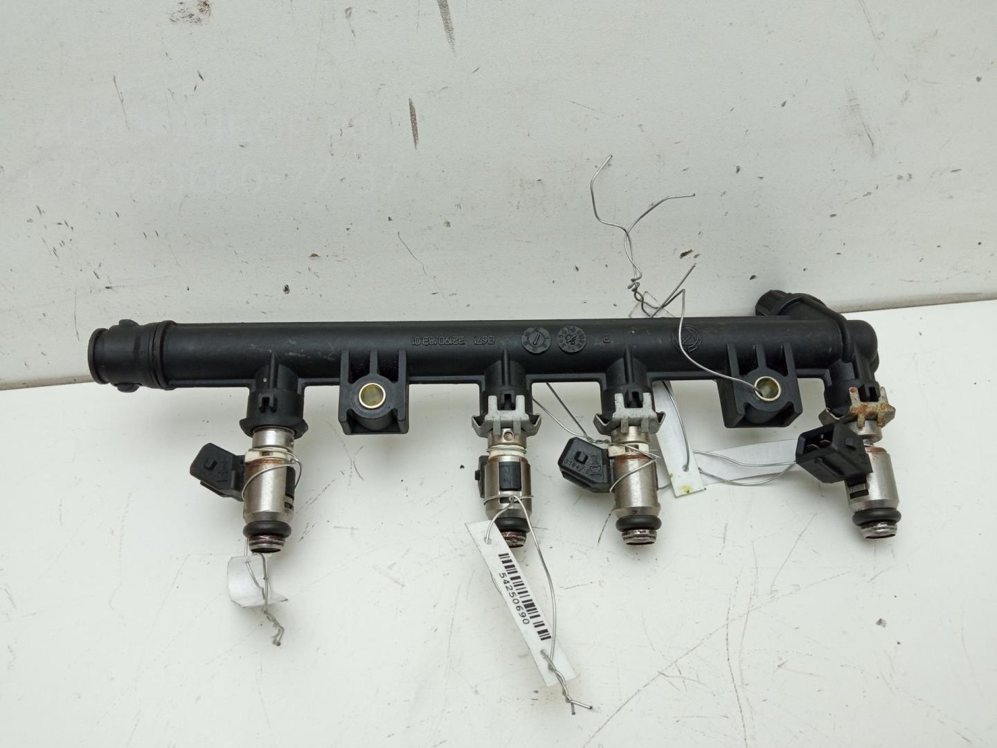 Рейка топливная (рампа)