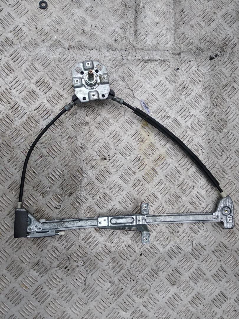 Стеклоподъемник механ. передний правый