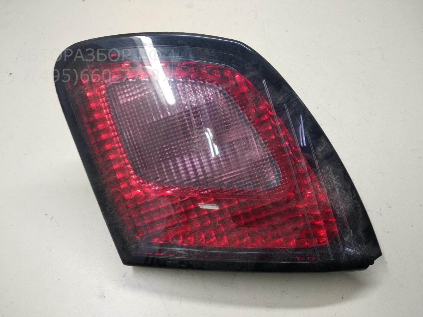 Фонарь задний внутренний правый