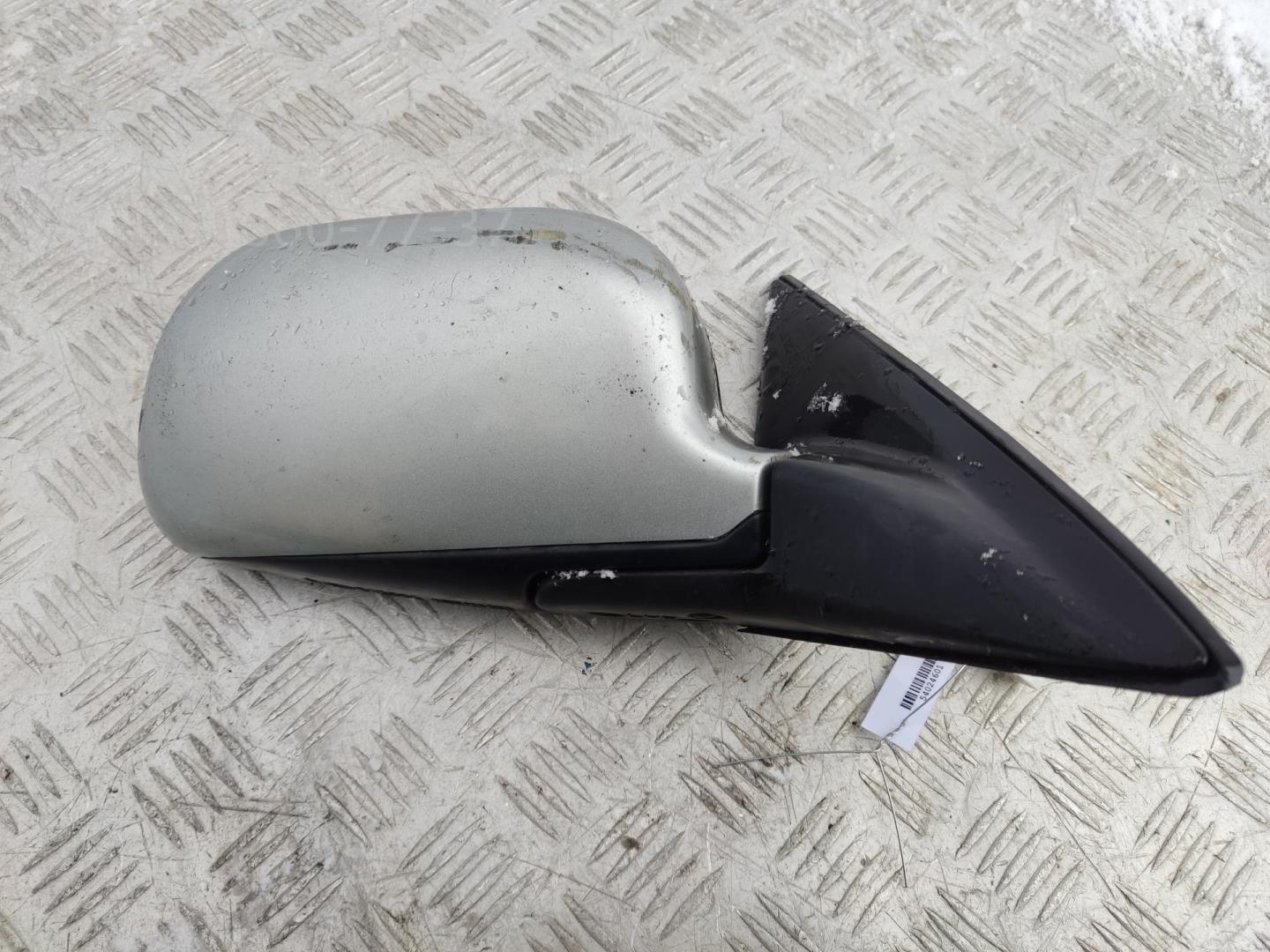 Зеркало правое электрическое