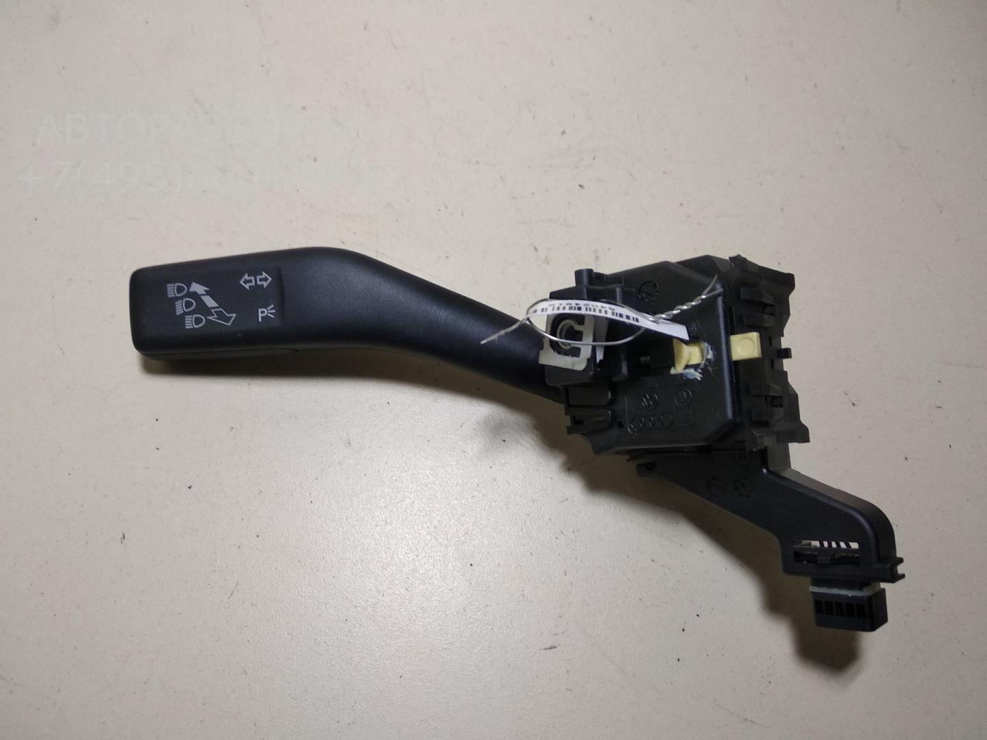 Переключатель поворотов подрулевой