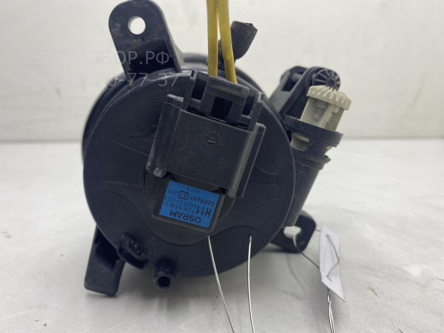 Фара противотуманная правая