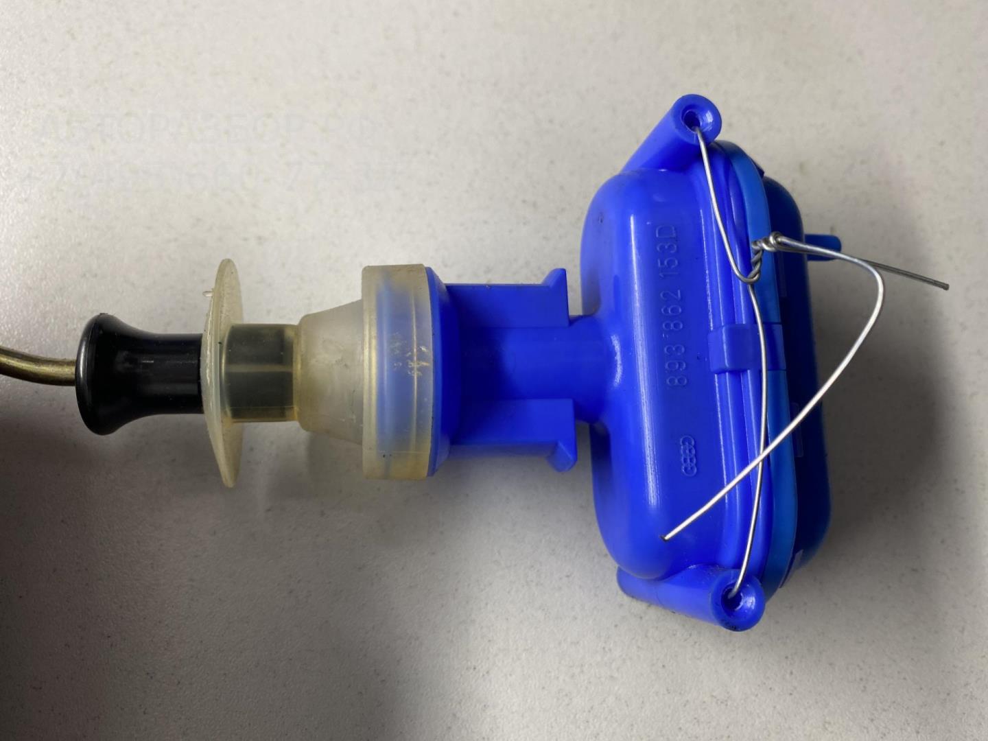 Активатор замка багажника