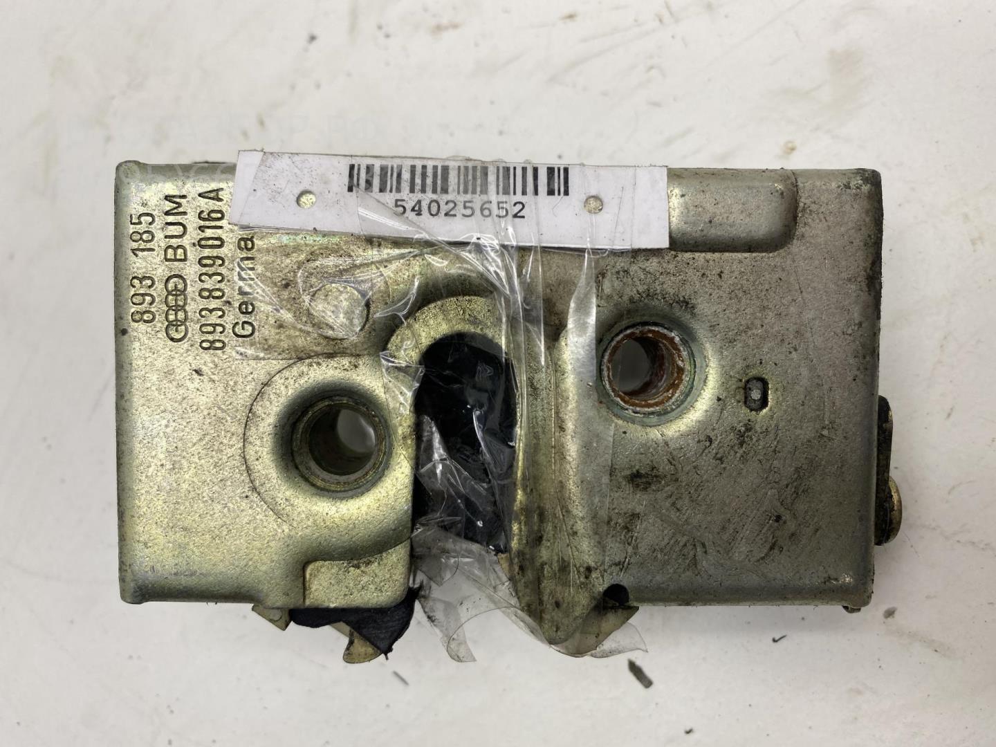 Замок двери задней правой