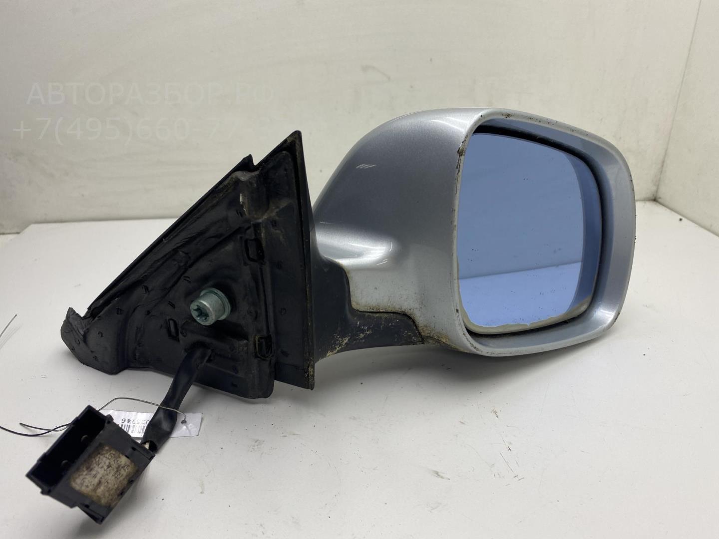 Зеркало правое электрическое