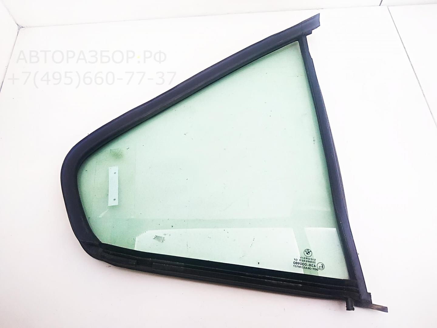 Стекло двери задней левой (форточка)