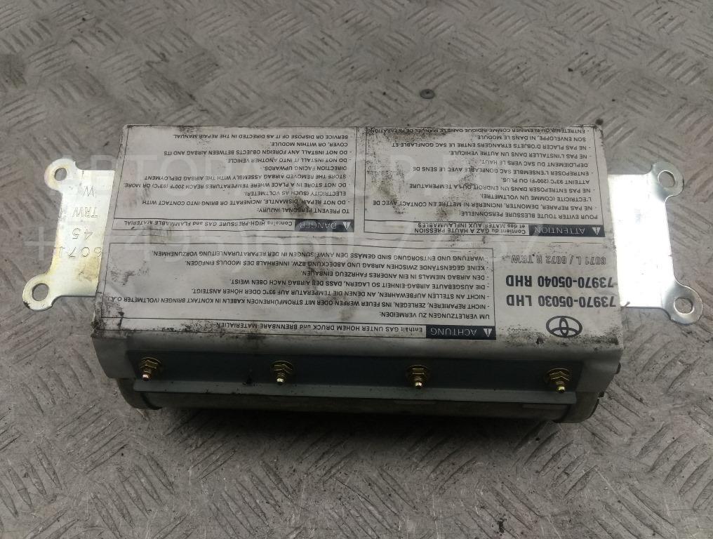 Подушка безопасности пассажирская (в торпедо)