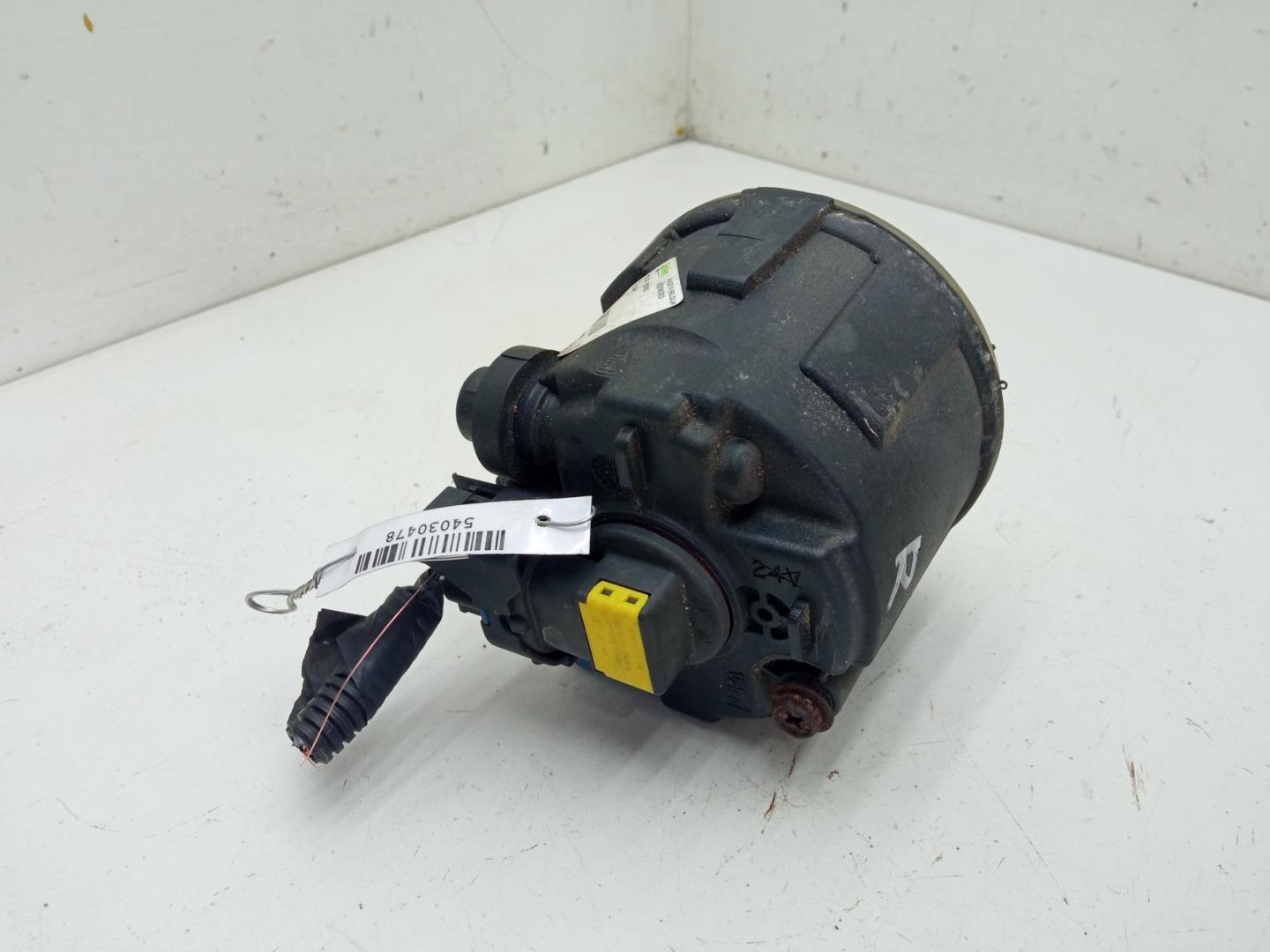 Фара противотуманная правая