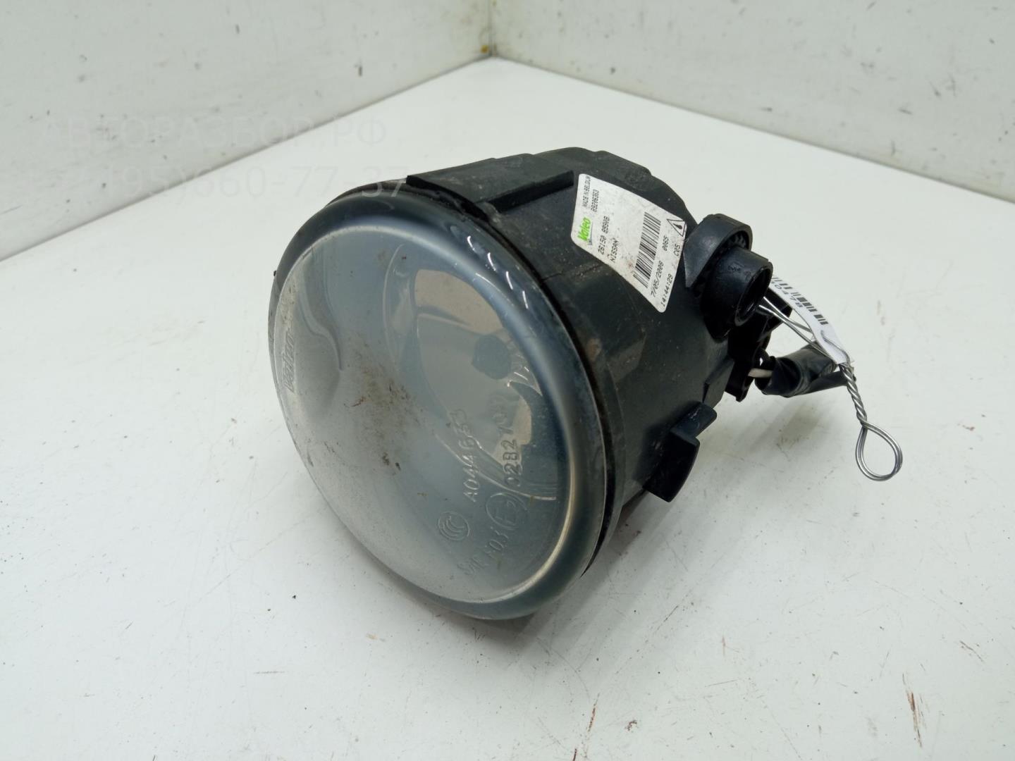 Фара противотуманная правая