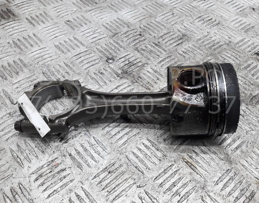 Поршень с шатуном