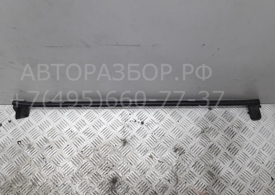 Накладка стекла заднего правого