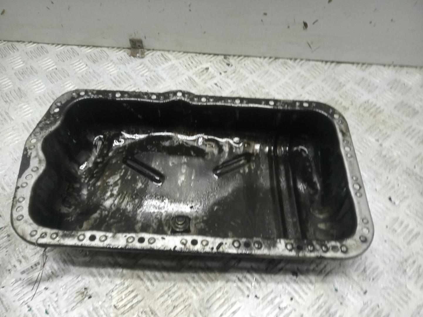 Поддон масляный двигателя (картер)