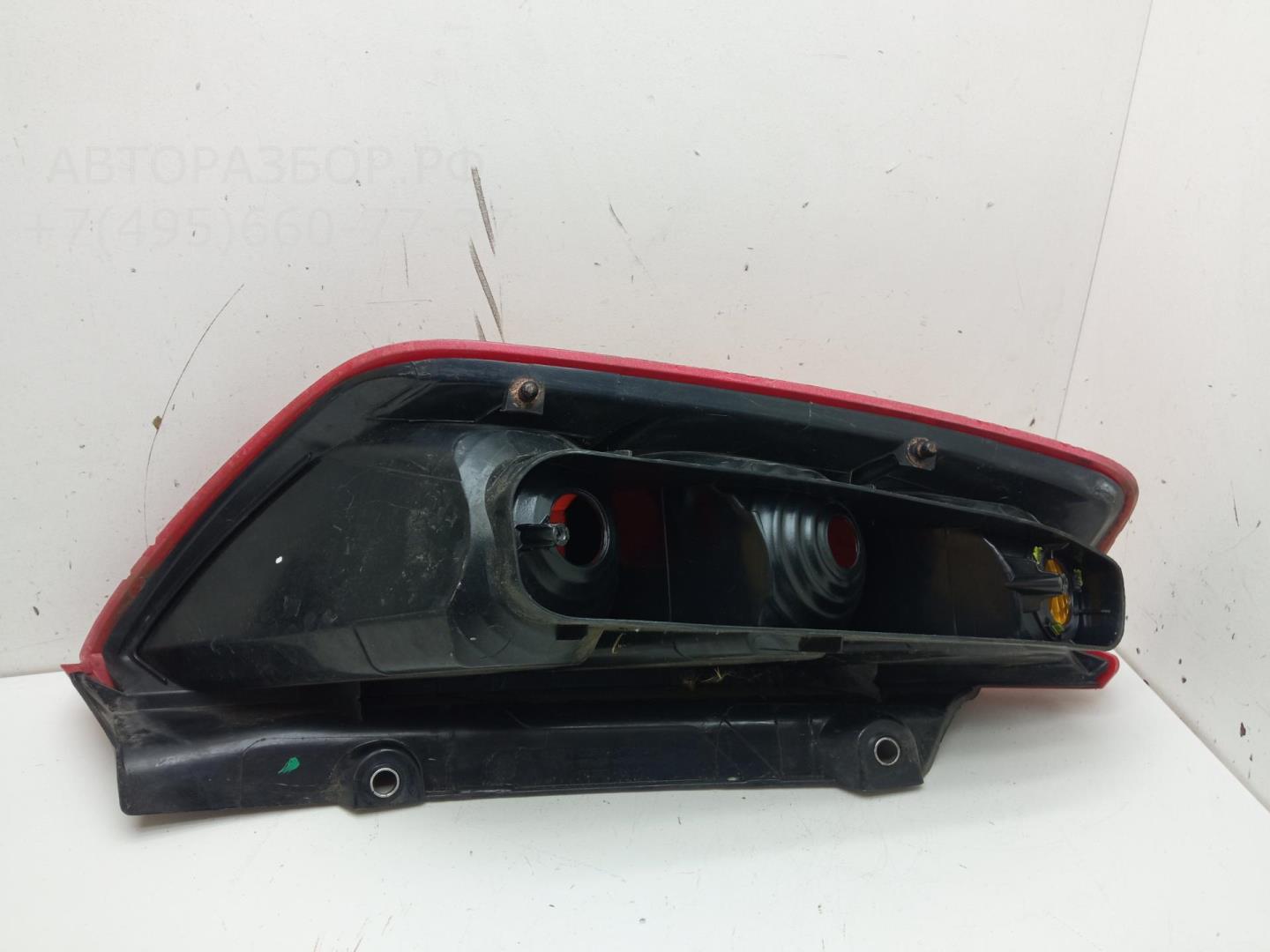 Фонарь задний правый