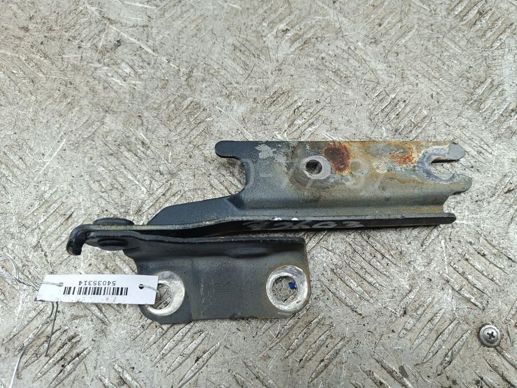 Петля капота правая