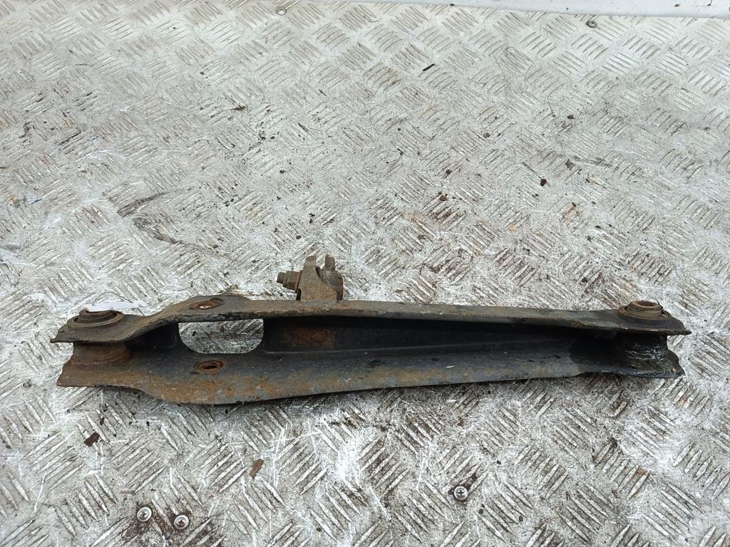 Рычаг задний правый