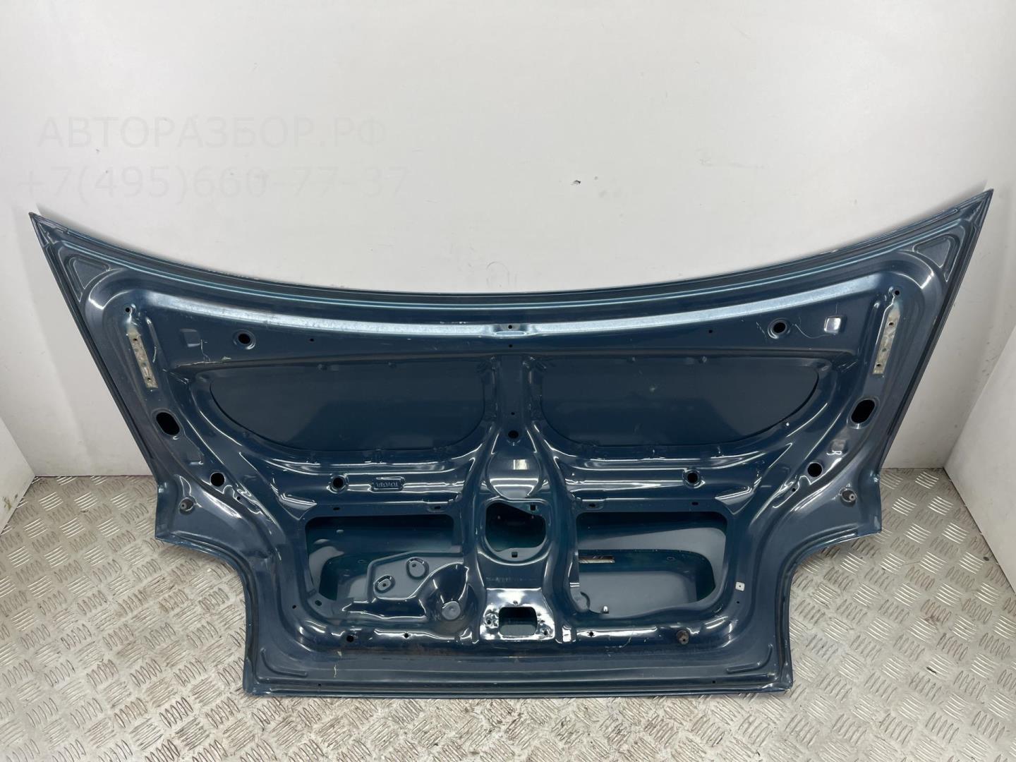 Дверь багажника