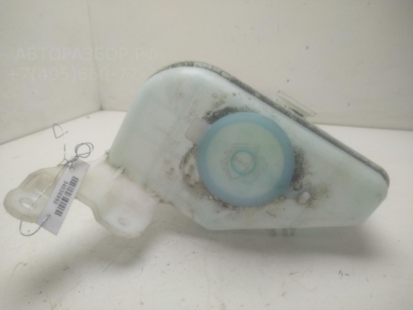 Бачок омывателя лобового стекла