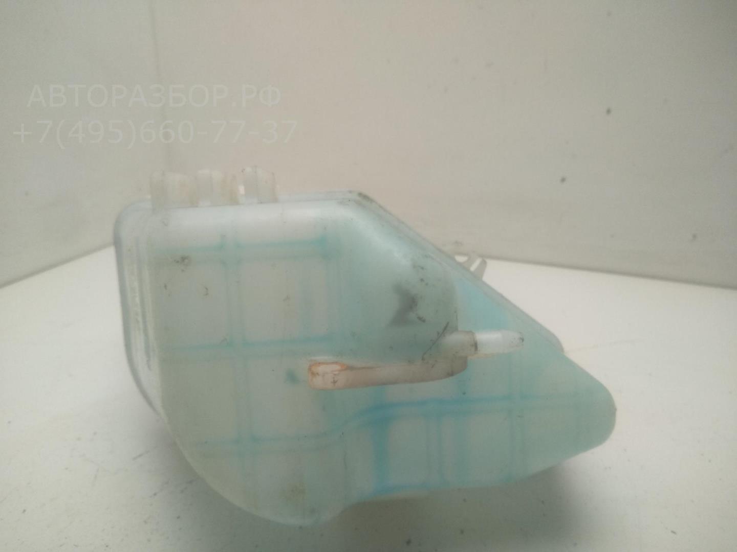 Бачок омывателя лобового стекла