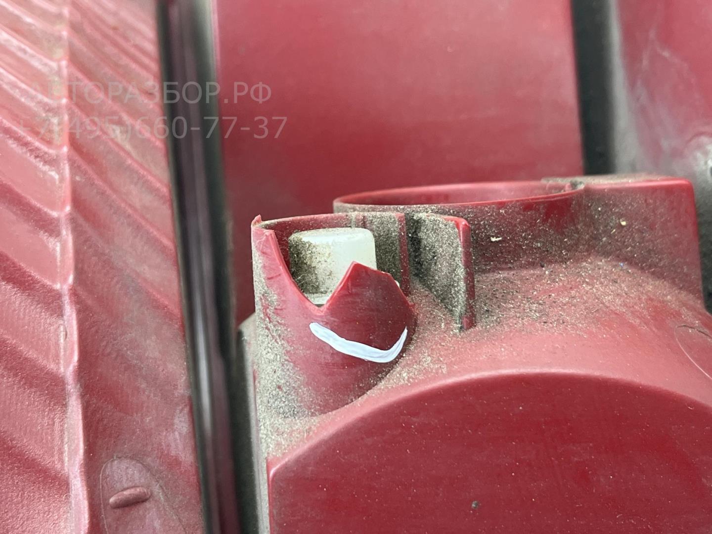 Фонарь задний левый