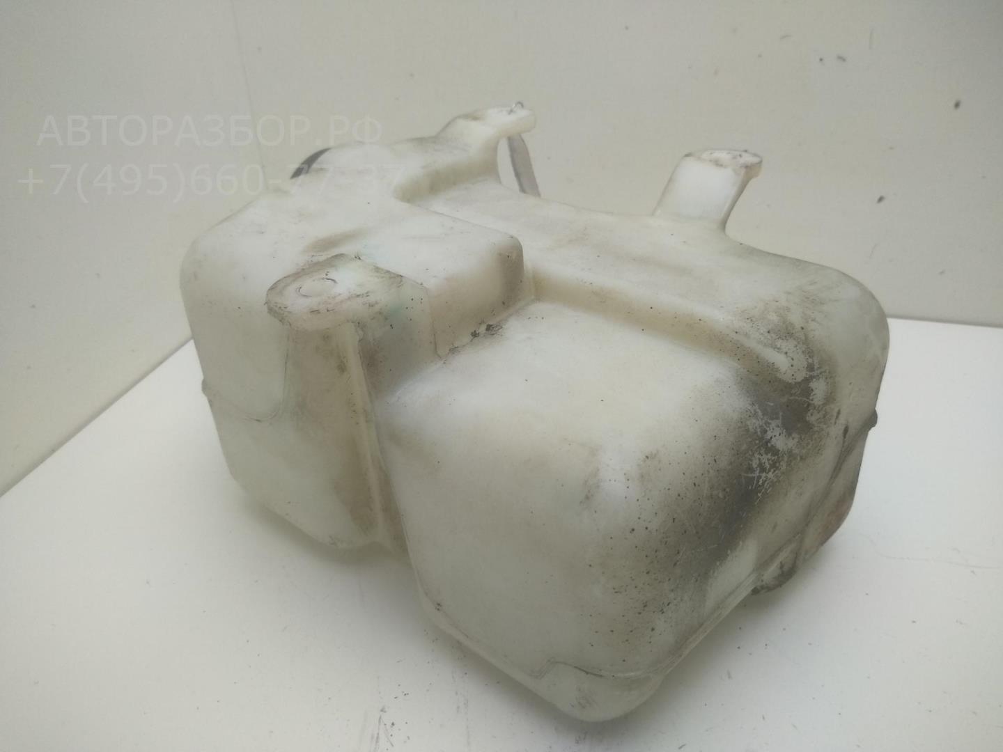 Бачок омывателя лобового стекла