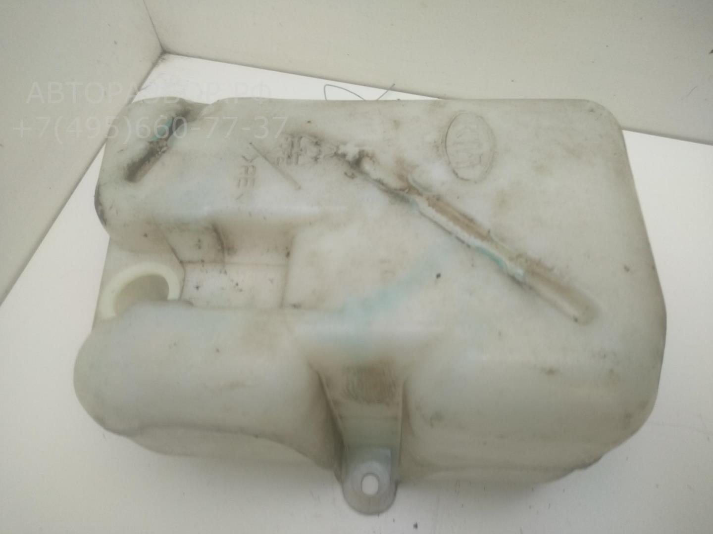 Бачок омывателя лобового стекла