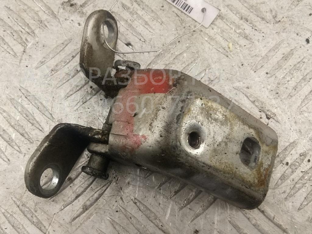 Петля двери