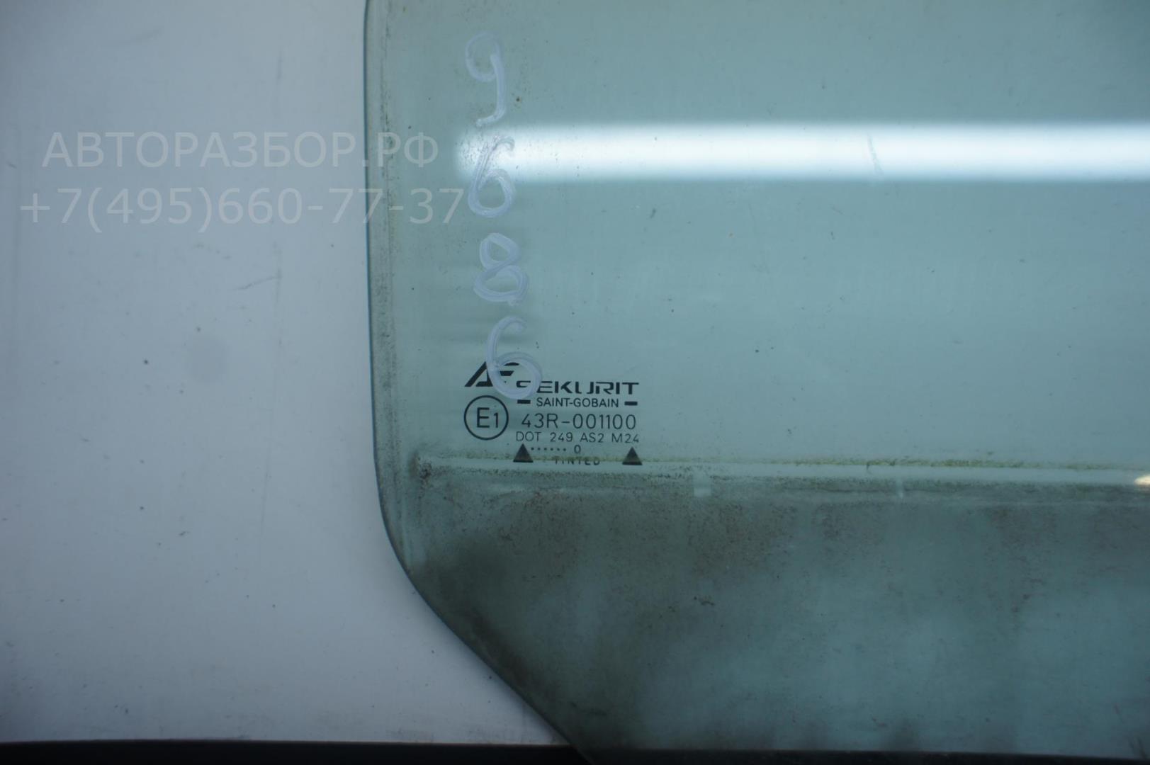 Стекло двери задней правой