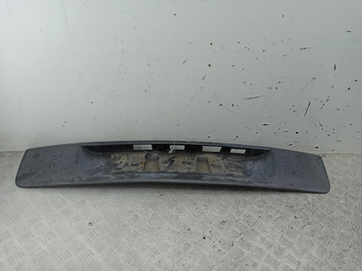 Накладка переднего бампера под номер