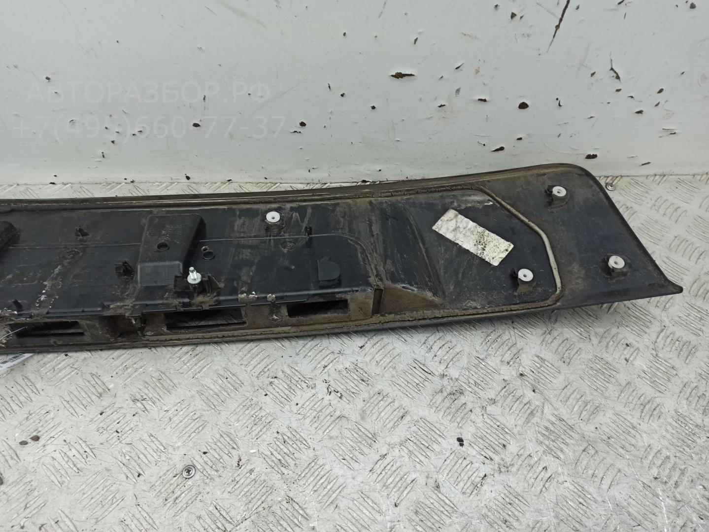 Накладка переднего бампера под номер