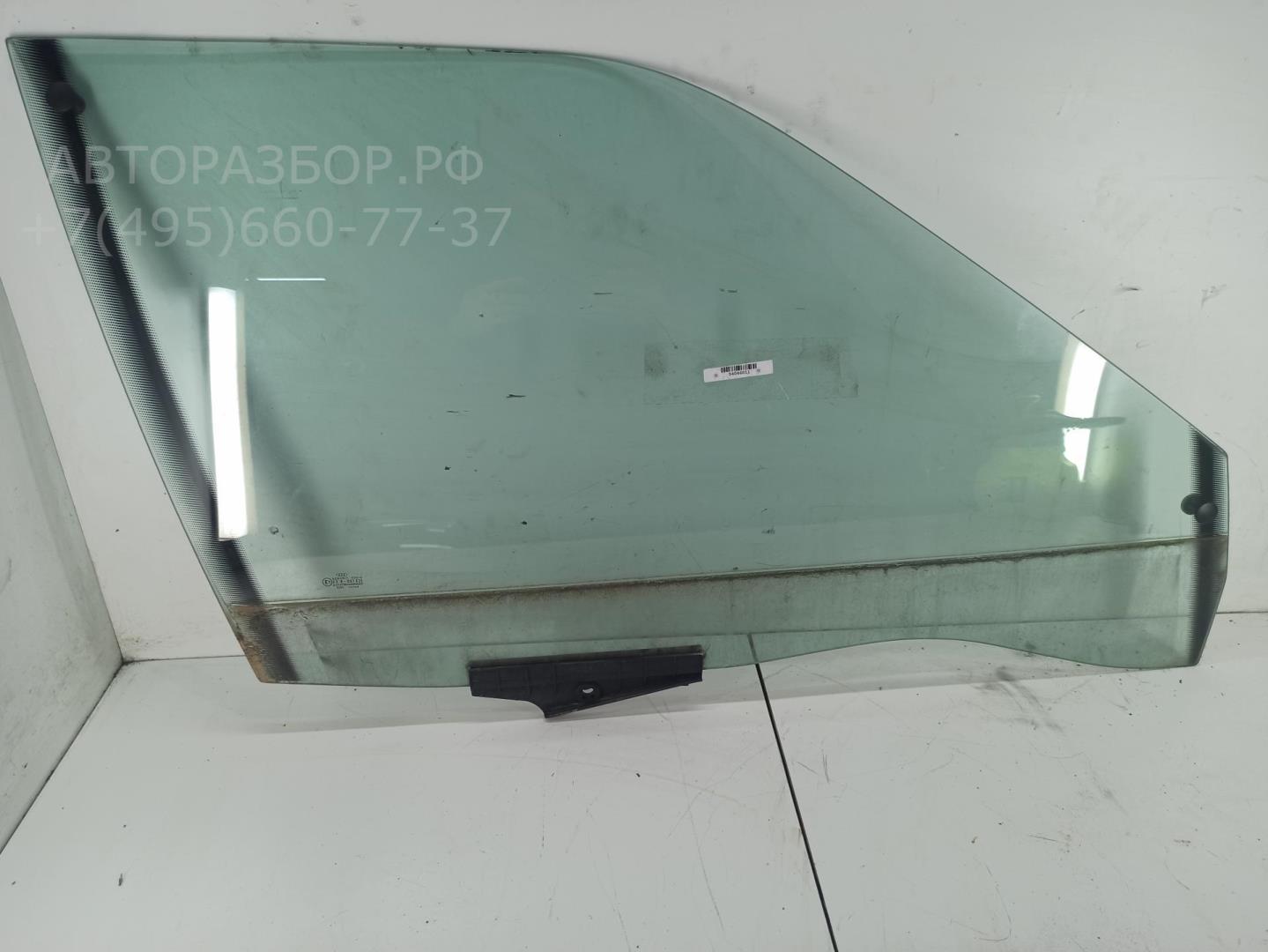Стекло двери передней правой