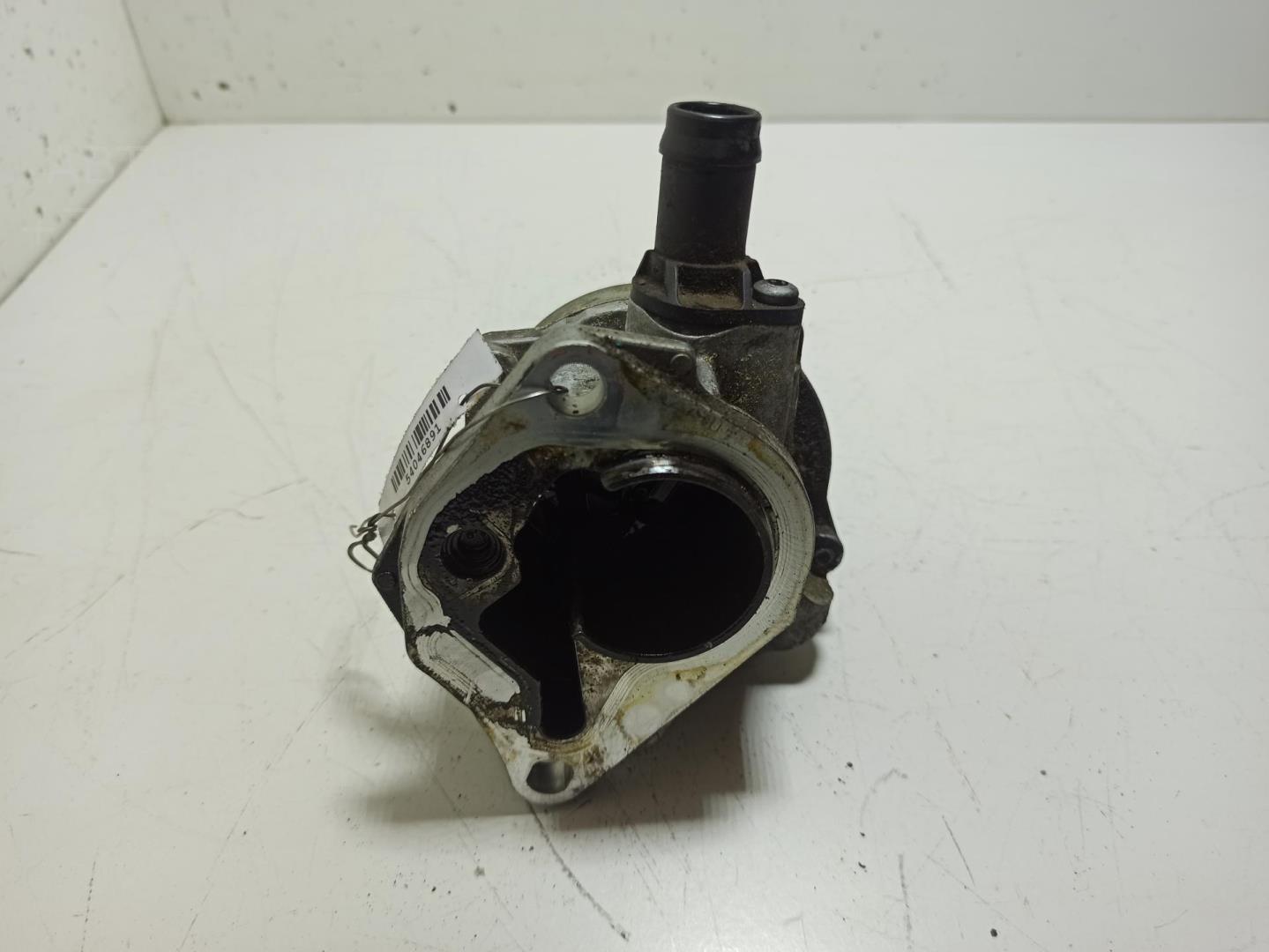 Насос вакуумный