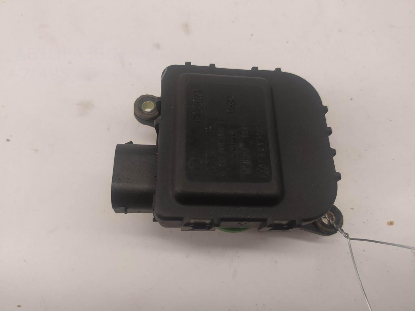 Моторчик заслонки печки