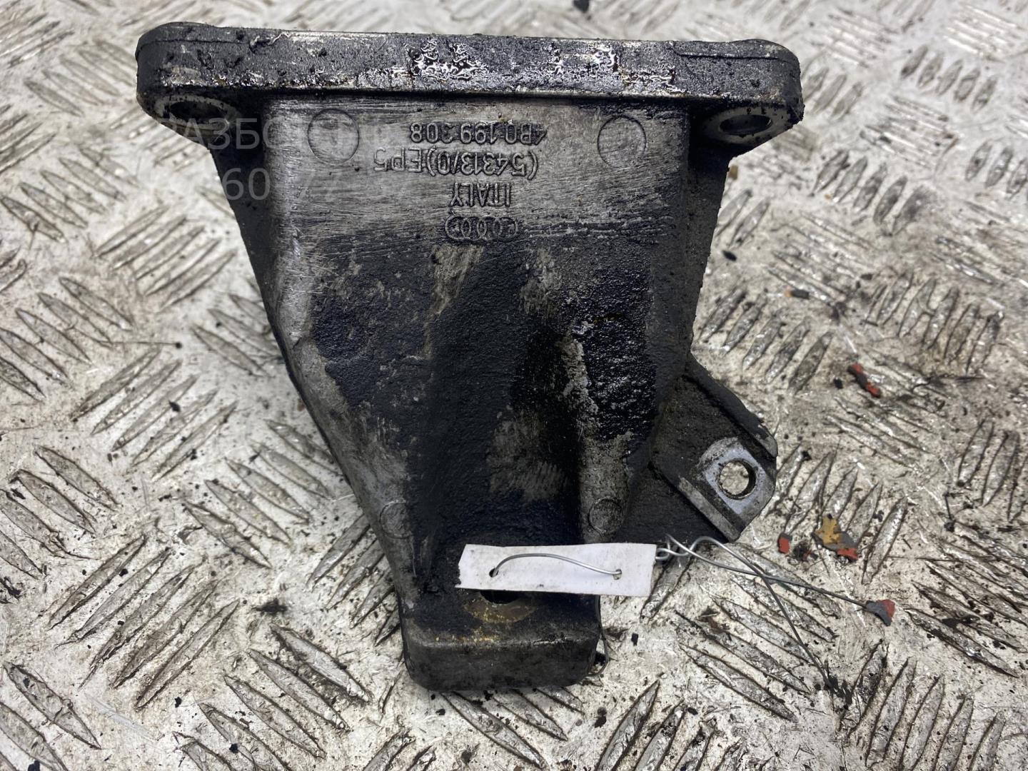 Кронштейн двигателя правый