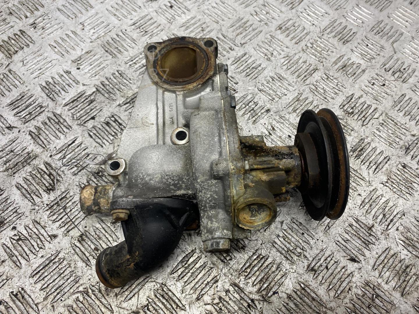 Насос водяной (помпа)