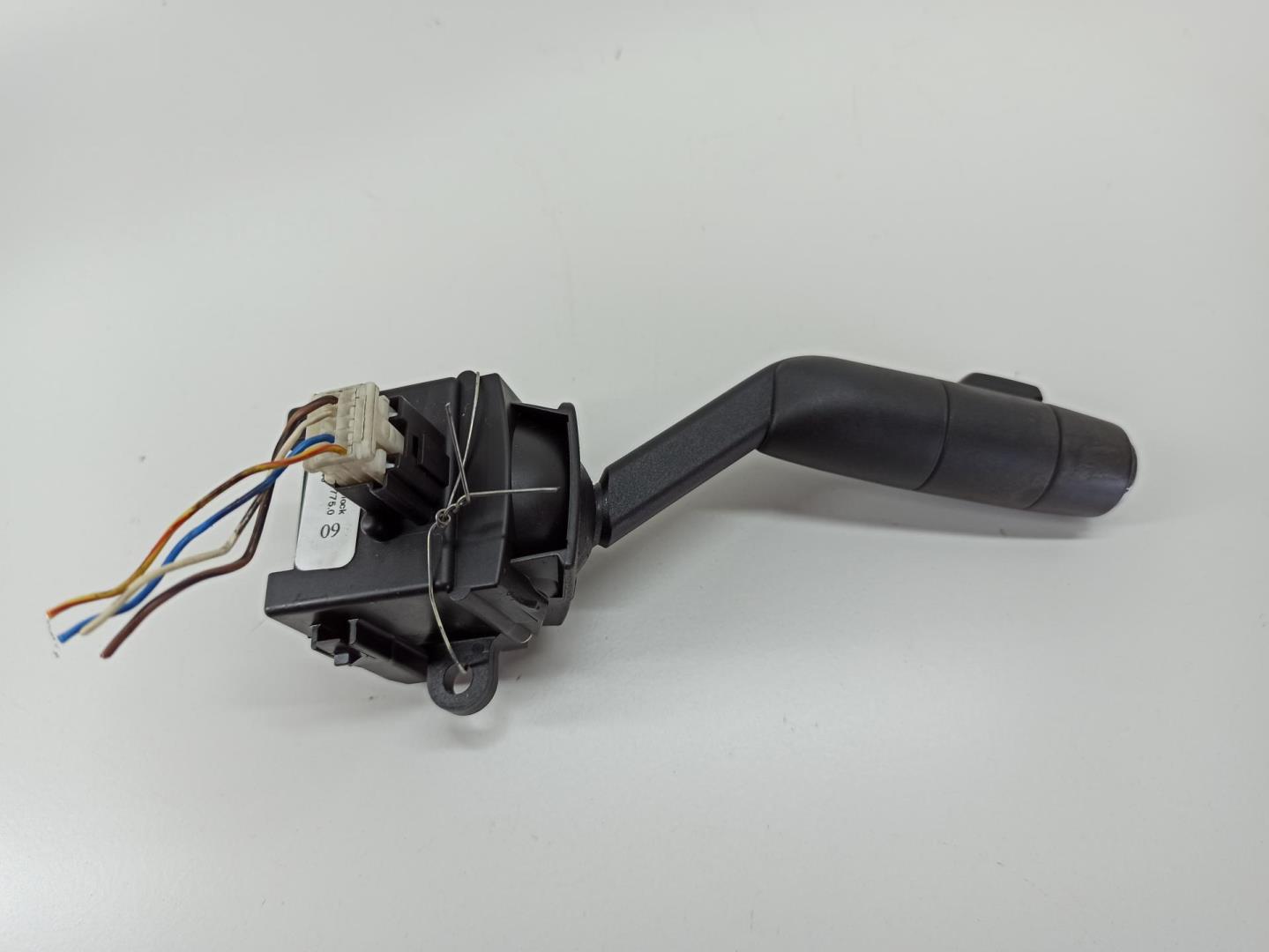 Переключатель поворотов подрулевой