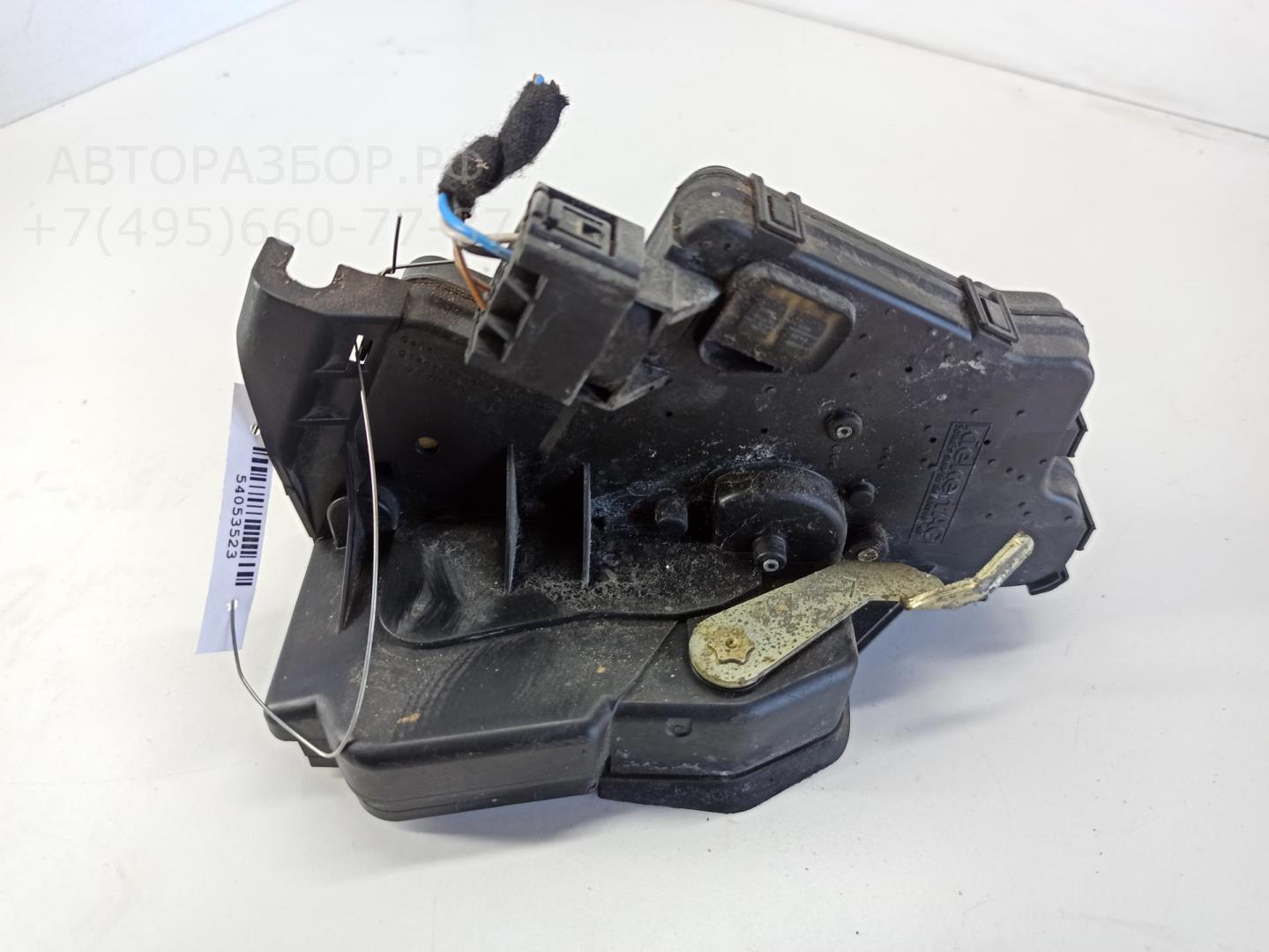 Замок двери задней левой