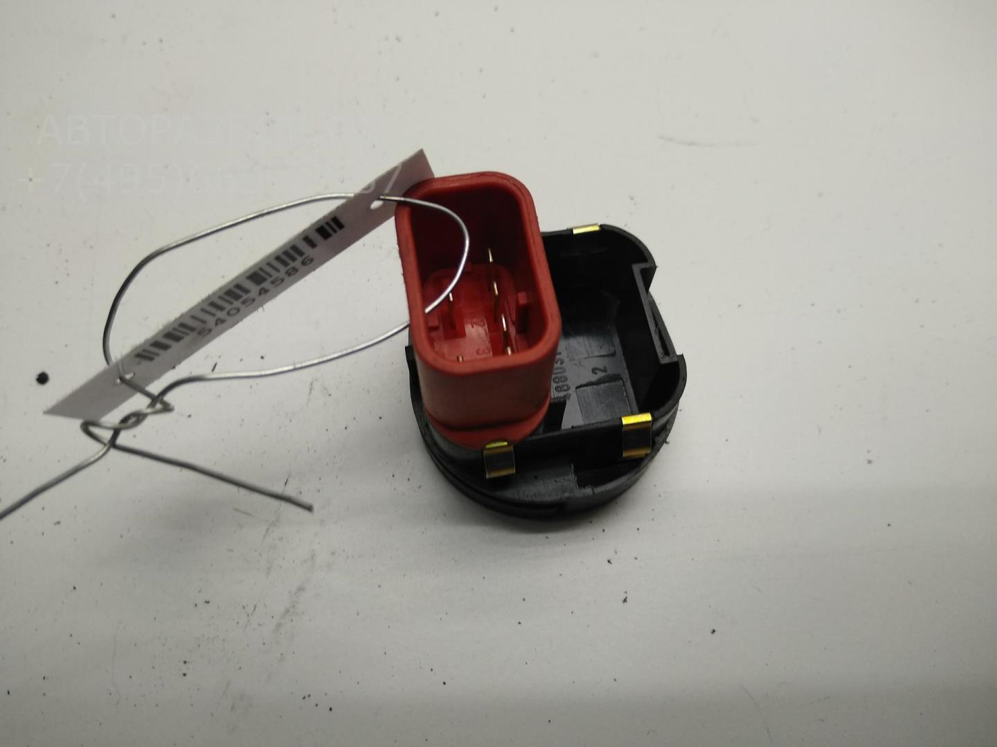 Кнопка стеклоподъемника